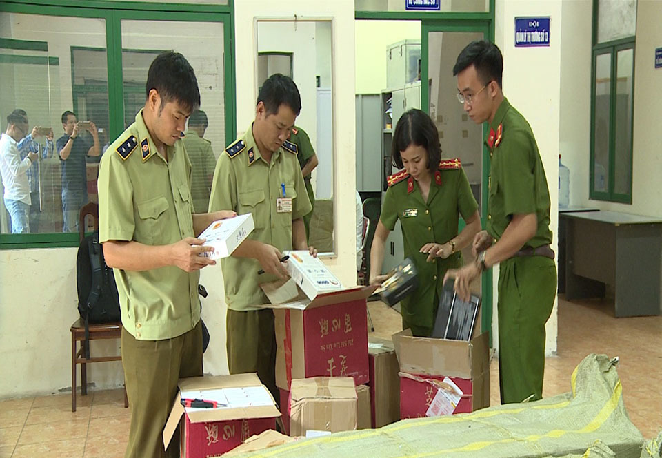 lo duong day buon lau banh trung thu trung quoc sieu loi nhuan