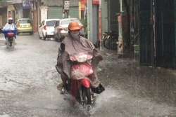 ha noi dong lon 2h chieu troi toi nhu ban dem