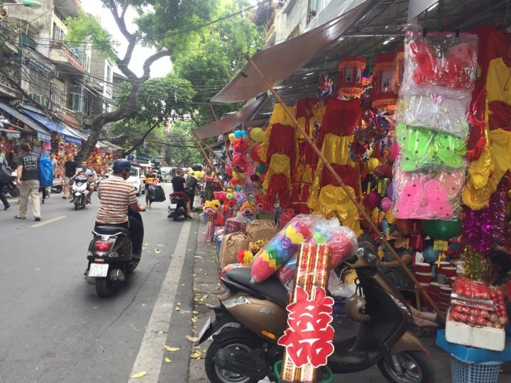 do choi trung thu truyen thong khoe mau tren pho phuong ha noi