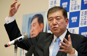 Cựu Bộ trưởng Quốc phòng Ishiba là ứng viên số một thay thế ông Abe
