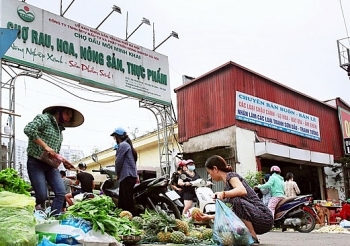 Hà Nội tạm thời phong tỏa chợ đầu mối Minh Khai