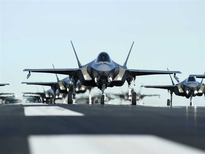 Không quân Mỹ kiệt quệ vì tiêm kích F-35, ngân sách tăng chóng mặt
