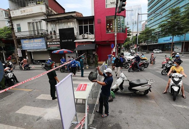 Quận Thanh Xu&acirc;n ph&aacute;t hiện th&ecirc;m 14 ca cộng đồng, H&agrave; Nội c&oacute; 59 ca trong ng&agrave;y 27-8 ảnh 1