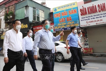 Thủ tướng kiểm tra đột xuất các điểm nóng dịch COVID-19 tại Hà Nội