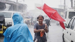 sieu bao mangkhut giat tren cap 17 vao bien dong som hon du kien