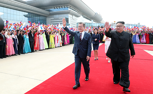 moon jae in lieu co the thuc giuc duoc kim jong un tu bo hat nhan