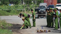 ba nguoi trong gia dinh bi giet luc rang sang