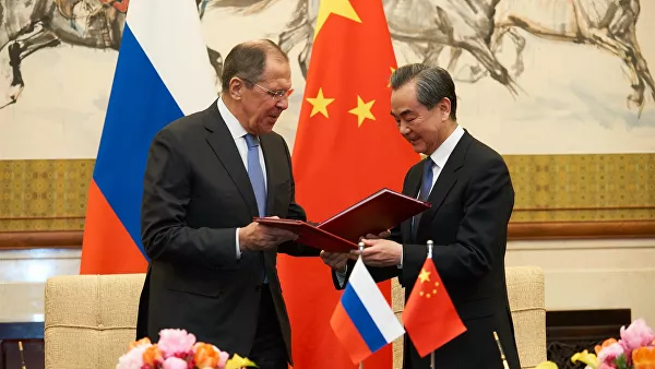 Ngoại trưởng Nga Lavrov từ chối gọi Trung Quốc là "người anh lớn", chuyên gia đồng tình