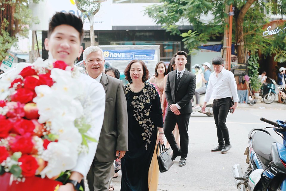 le dam ngo cua nu giang vien ha noi noi tieng xinh dep quyen ru