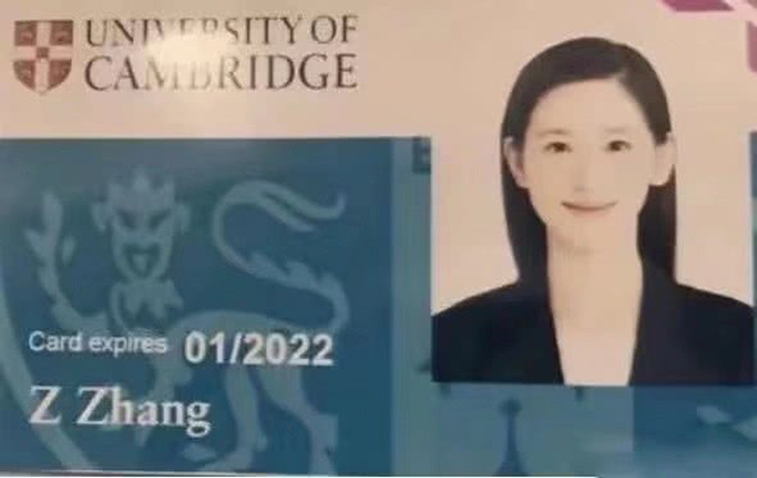 hot girl tra sua mot minh den cambridge hoc