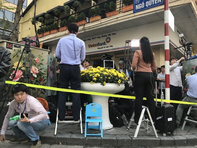 su that it ai ngo sau khung hinh lung linh cua cac btv tren truyen hinh