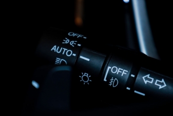 Sử dụng đèn pha tự động thế nào cho đúng cách?