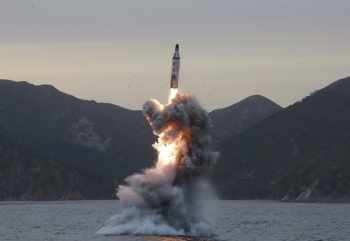 Triều Tiên có thể sắp thử nghiệm tên lửa đạn đạo phóng từ tàu ngầm