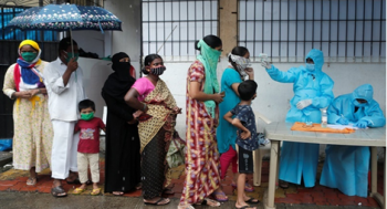 Ấn Độ báo cáo số ca nhiễm mới COVID-19 kỷ lục