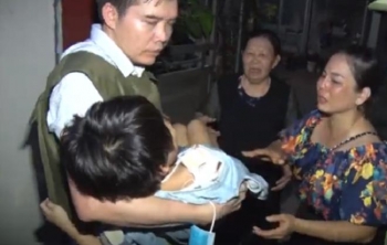 Giải cứu bé gái 6 tuổi bị bố đẻ bạo hành ở Bắc Ninh, thu giữ một khẩu súng K59