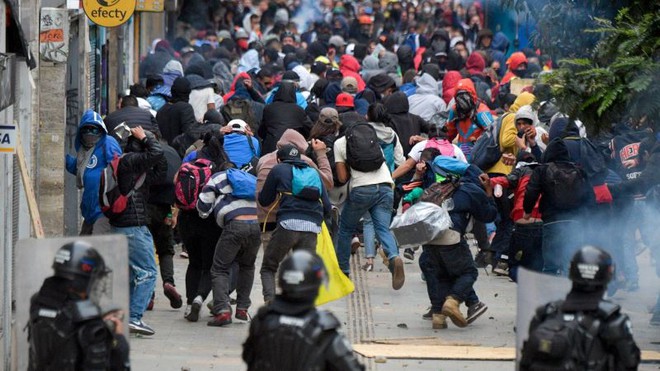 Biểu tình chống cảnh sát tại Colombia, gần 150 người thương vong ảnh 1