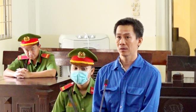 20 năm tù cho kẻ tham ô gần 1,7 tỷ đồng, sang Campuchia đánh bạc - 1