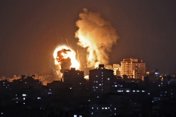 Israel không kích dữ dội cơ sở chế tạo tên lửa của Hamas ở Dải Gaza