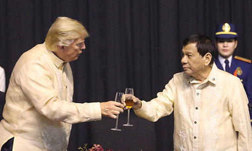 cu xoay truc cua duterte giua cuoc dau my trung