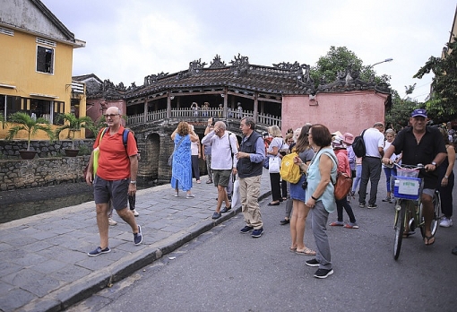 nuoc thai hoi thoi bao vay chua cau hoi an