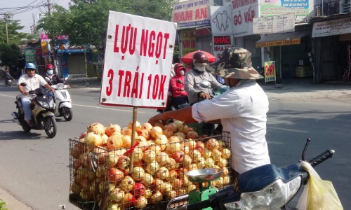 luu trung quoc 3 trai 10000 ban day duong sai gon