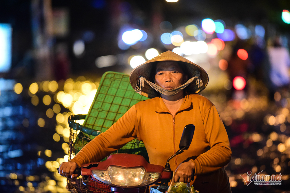 me bong con mo mam loi duong sai gon ngay trieu cuong ky luc