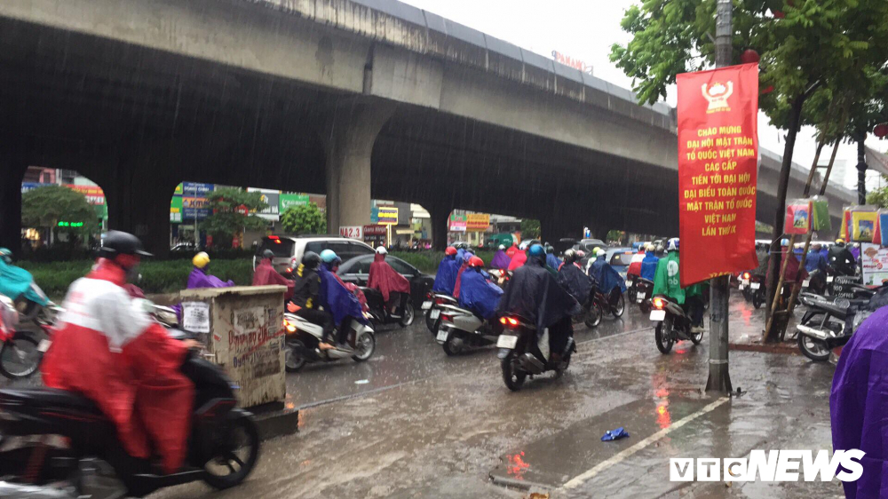 sau con mua vang khong khi o ha noi duoc cai thien ra khoi top o nhiem nhat the gioi