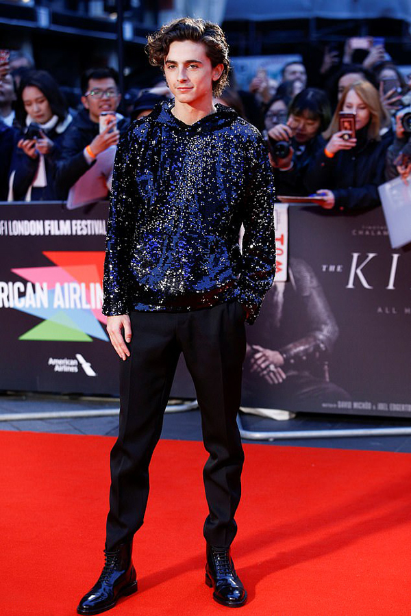 con gai johnny depp du ra mat phim cung ban trai