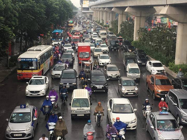 ha noi mua tac trien mien tu sang toi trua