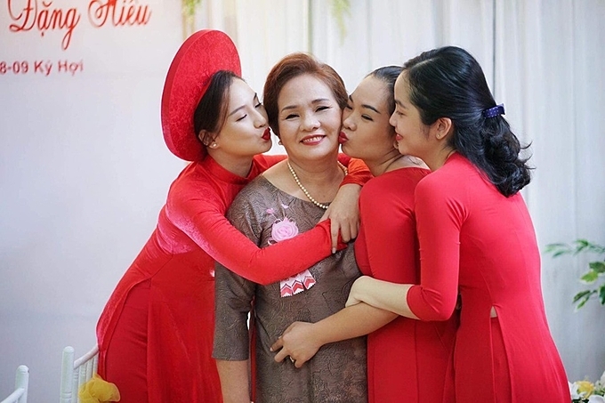 kieu oanh bi ton thuong truoc loi chi trich voi lay chong moi