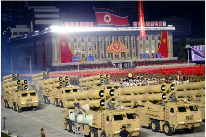 Ảnh:  Chiêm ngưỡng hàng loạt vũ khí hoành tráng trong lễ duyệt binh Triều Tiên