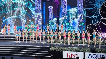 Màn trình diễn bikini nóng bỏng của thí sinh Vòng Bán kết Hoa hậu Việt Nam 2020