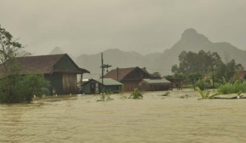 Mưa lũ ở Quảng Bình khiến gần 35.000 ngôi nhà ngập nặng