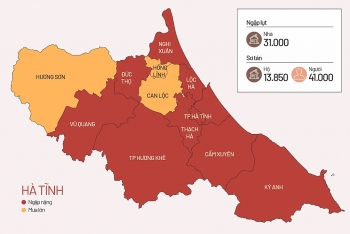 Ba tỉnh miền Trung chìm trong mưa lũ