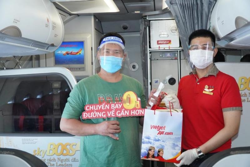 Những chuyến bay đầu tiên từ TP.HCM của Vietjet Air có gì đặc biệt?! Những chuyến bay đầu tiên từ TP.HCM của Vietjet Air có gì đặc biệt?!