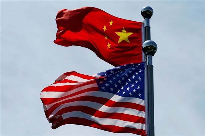 Trung Quốc-Mỹ bất ngờ đồng ý tăng cường giao tiếp, phối hợp chính sách kinh tế - 1