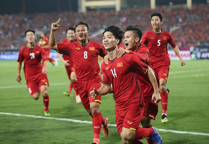 viet nam vs myanmar tien len viet nam