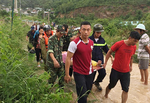 17 nguoi chet do vu sat lo nui o nha trang