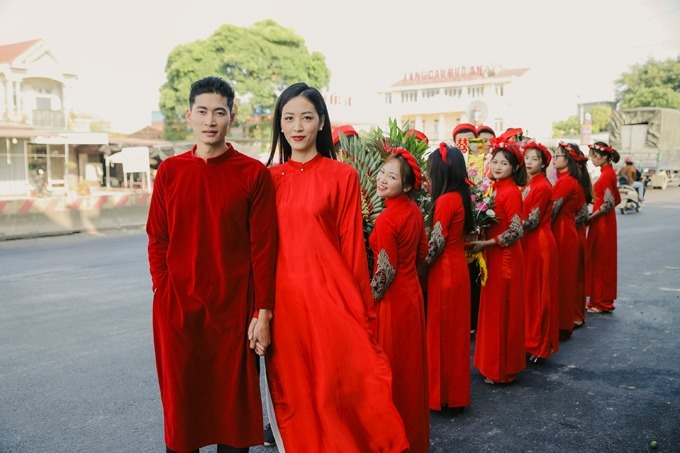 7 dam cuoi nguoi noi tieng trong thang 11