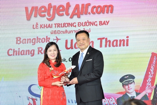 vietjet khai truong 2 duong bay moi trong khuon kho hoi nghi cap cao asean