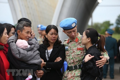 chia tay can bo benh vien da chien len duong di nam sudan