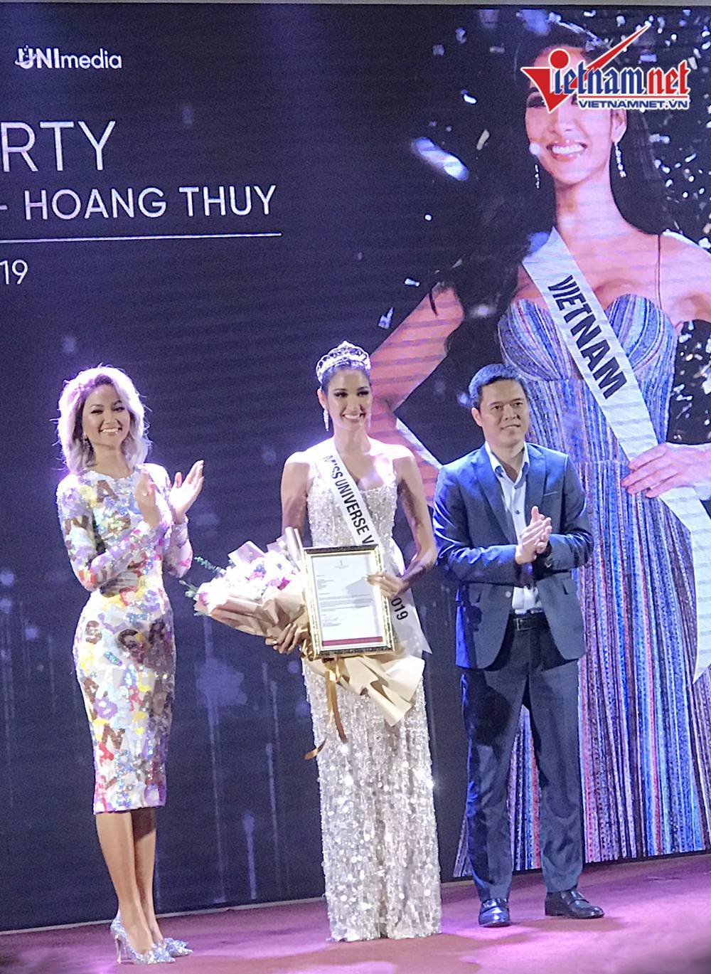 hoang thuy noi ve nghi van nang cap vong 1 thi miss universe