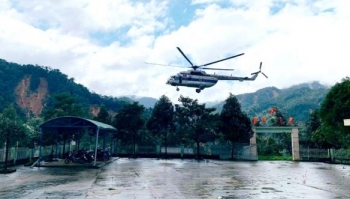 50 chiến sỹ vào Phước Lộc tìm người mất tích, trực thăng thả hàng cứu trợ