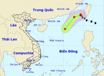 Bão số 11 suy yếu trên Biển Đông