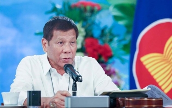Tổng thống Philippines gọi tranh chấp Biển Đông là một trò chơi nguy hiểm