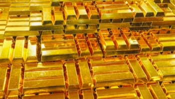 Giá vàng sụt giảm mạnh về mức thấp nhất 4 tháng