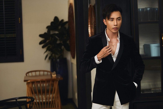 Cuộc sống sang chảnh của hot boy lừa 57 tỷ đồng