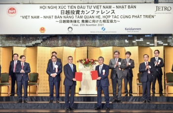 Việt Nam, Nhật Bản trao đổi các thỏa thuận hợp tác trị giá hàng tỷ USD