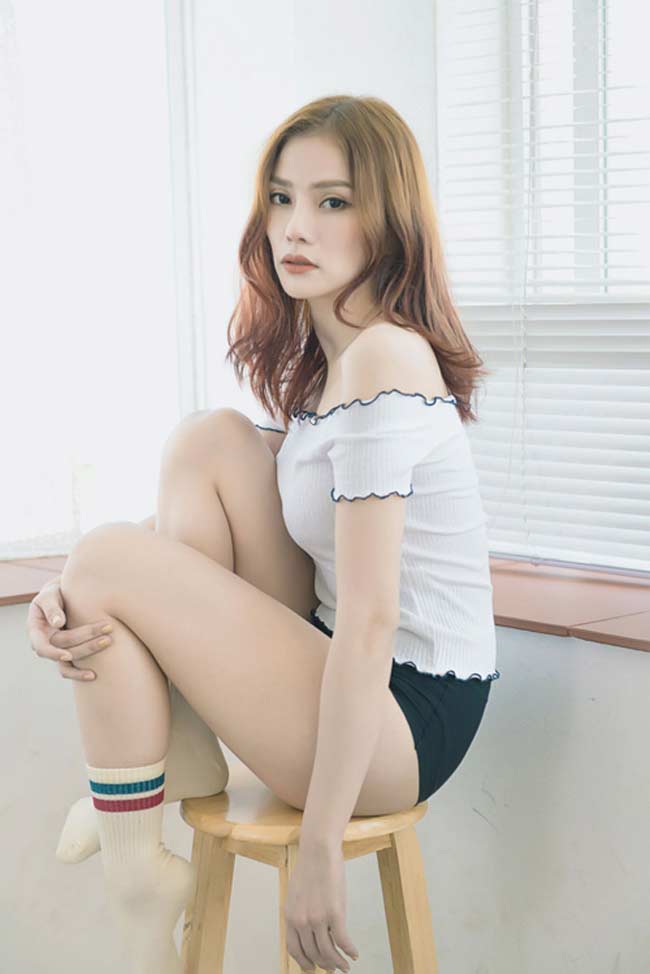 sau ly hon pham quynh anh thu thuy thu quynh bat ngo dep sexy gap boi