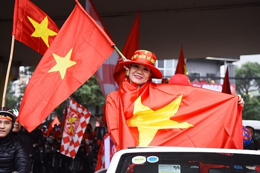 nguoi ham mo dot phao sang khi dieu hanh o ha noi